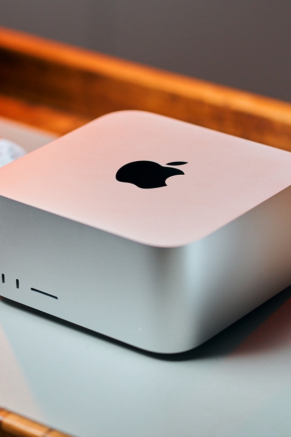 Apple Mac Studio (2023) - M2 Max (12-Core CPU, 30-Core GPU), 32GB